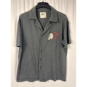 RP1 Gray Short Sleeve Button Up Polo Shirt Skull Fire Mens L Grunge Emo Punk Y2K